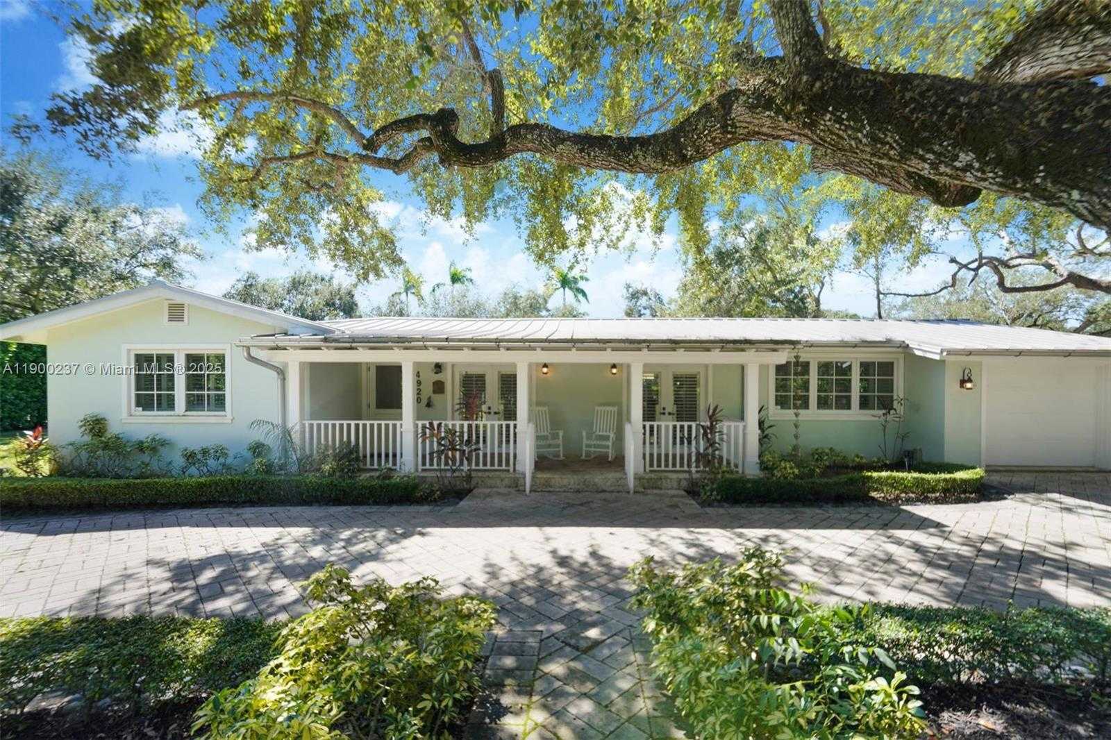 Imagen de Pequeño Objeto