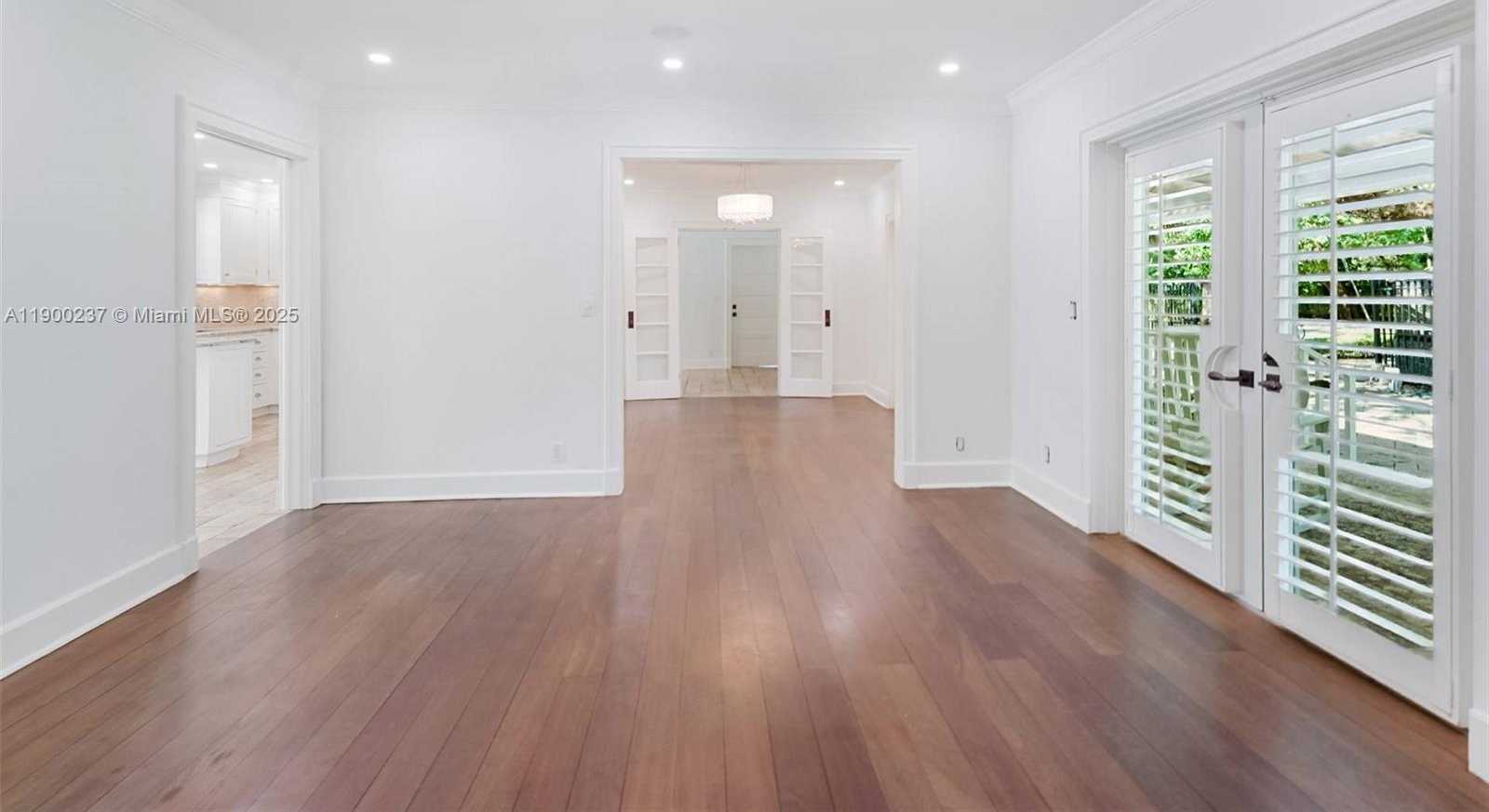 Imagen de Pequeño Objeto