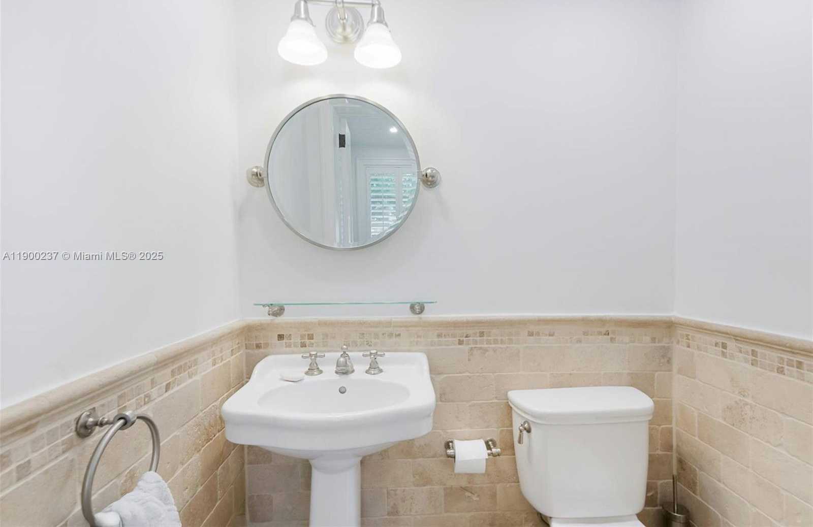 Imagen de Pequeño Objeto