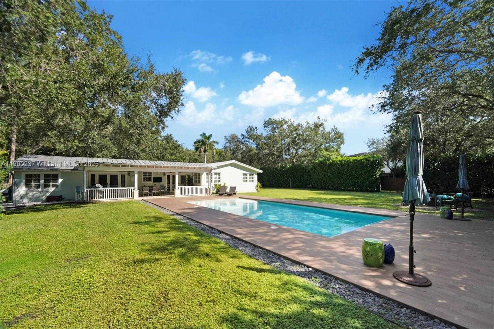 Imagen de Pequeño Objeto