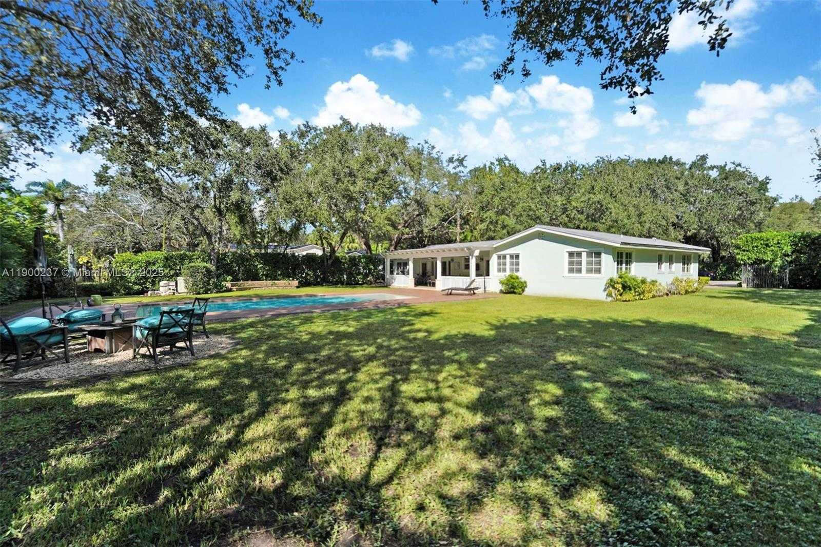 Imagen de Pequeño Objeto