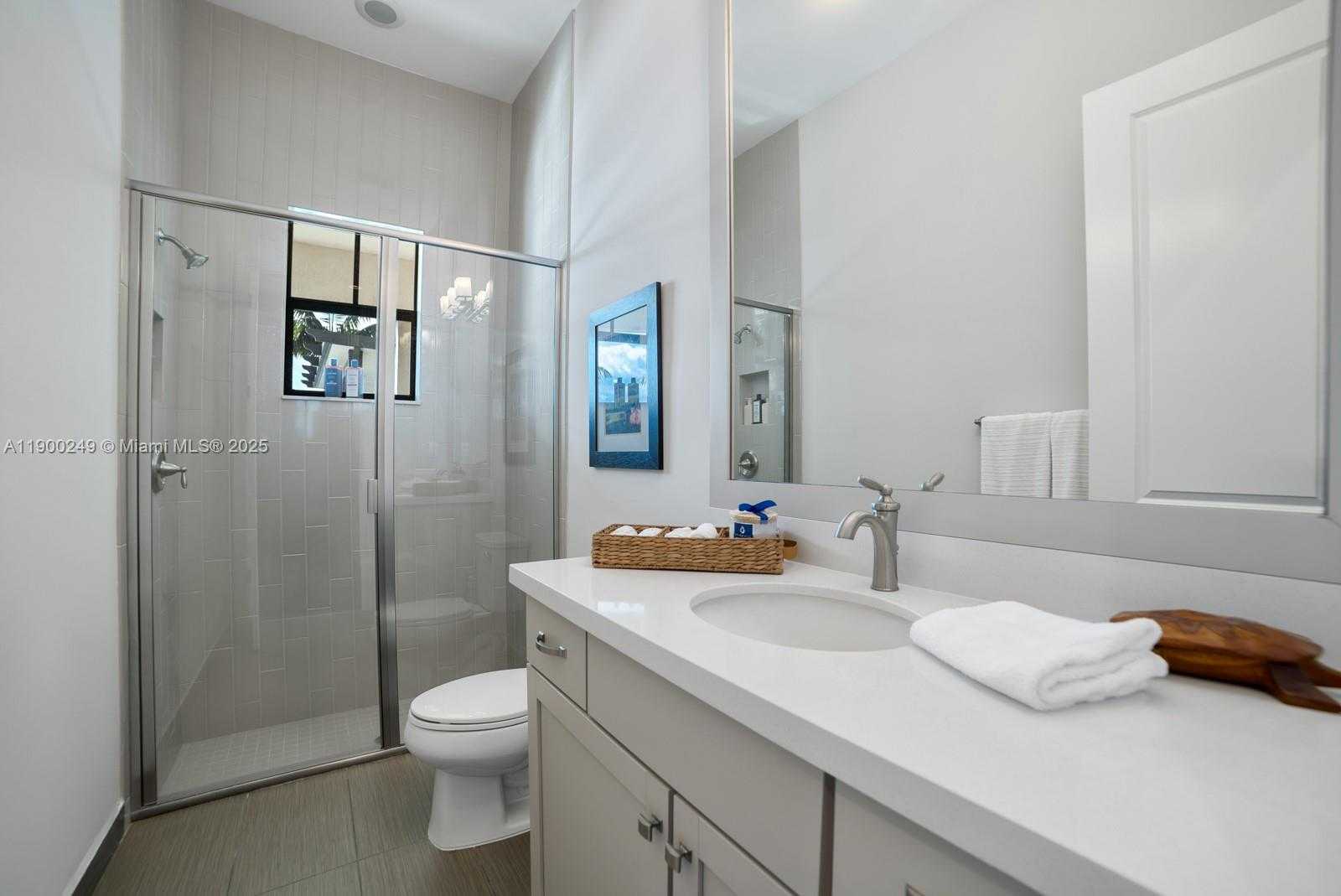 Small Image of 8445 EAST WATERCREST CIR E, Parkland Number 22