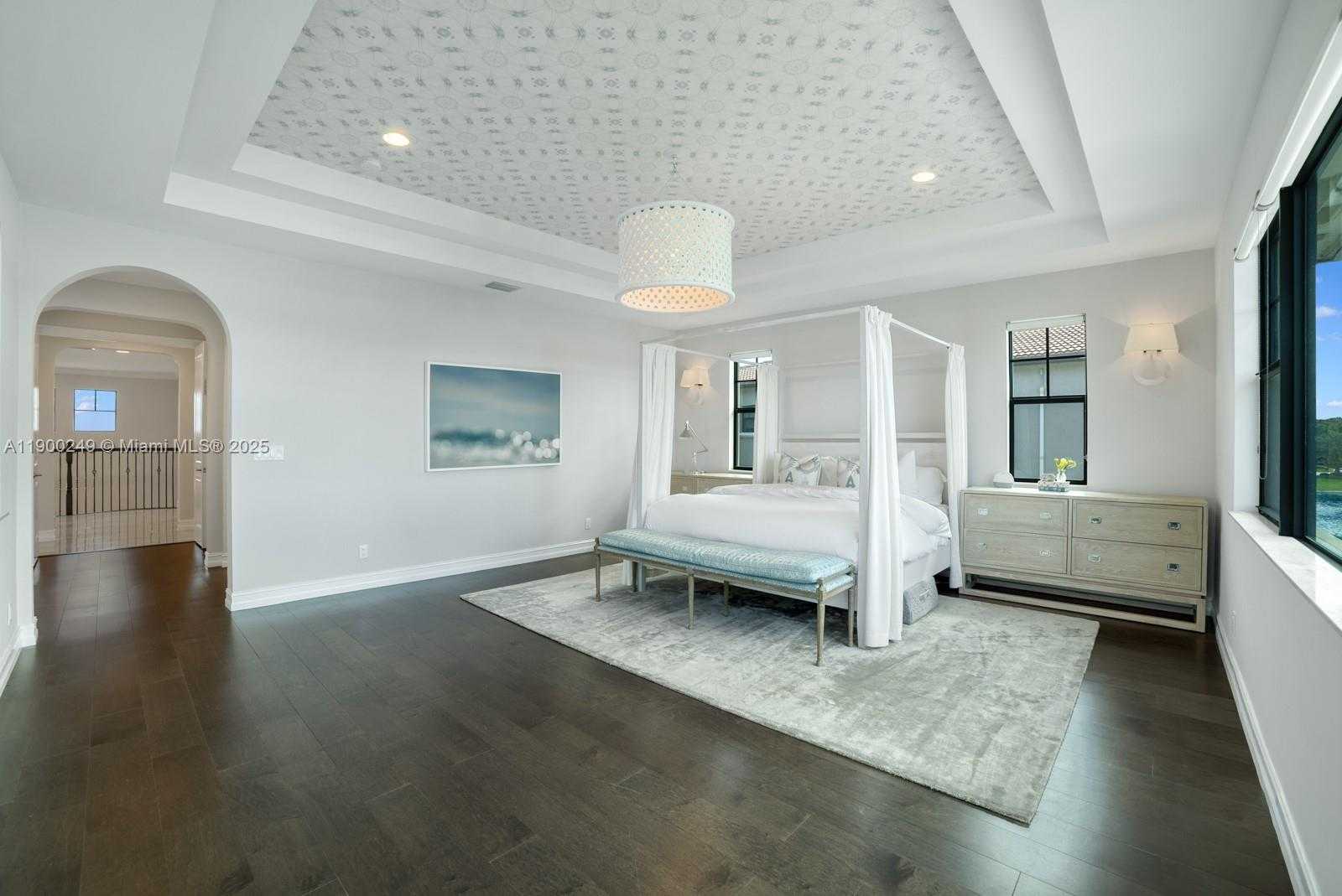 Small Image of 8445 EAST WATERCREST CIR E, Parkland Number 32