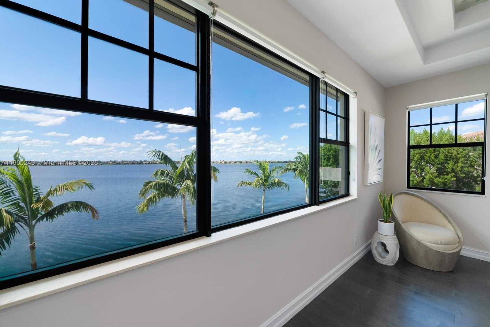 Small Image of 8445 EAST WATERCREST CIR E, Parkland Number 34