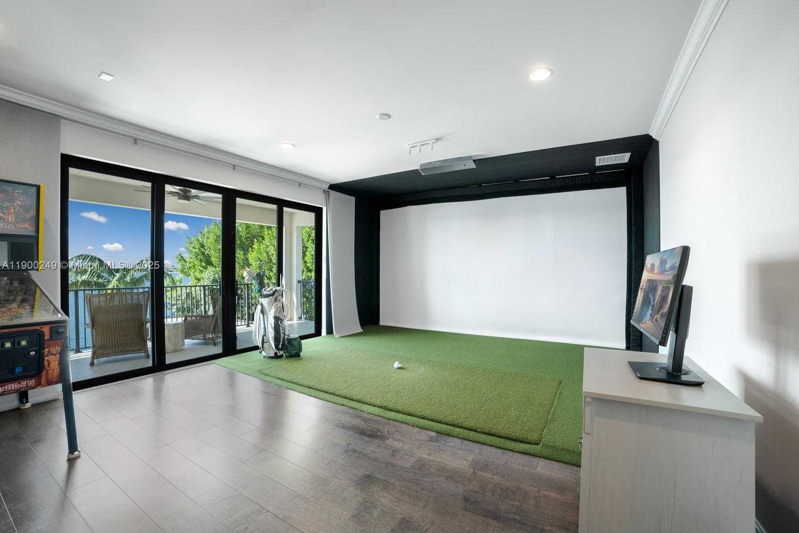 Small Image of 8445 EAST WATERCREST CIR E, Parkland Number 39