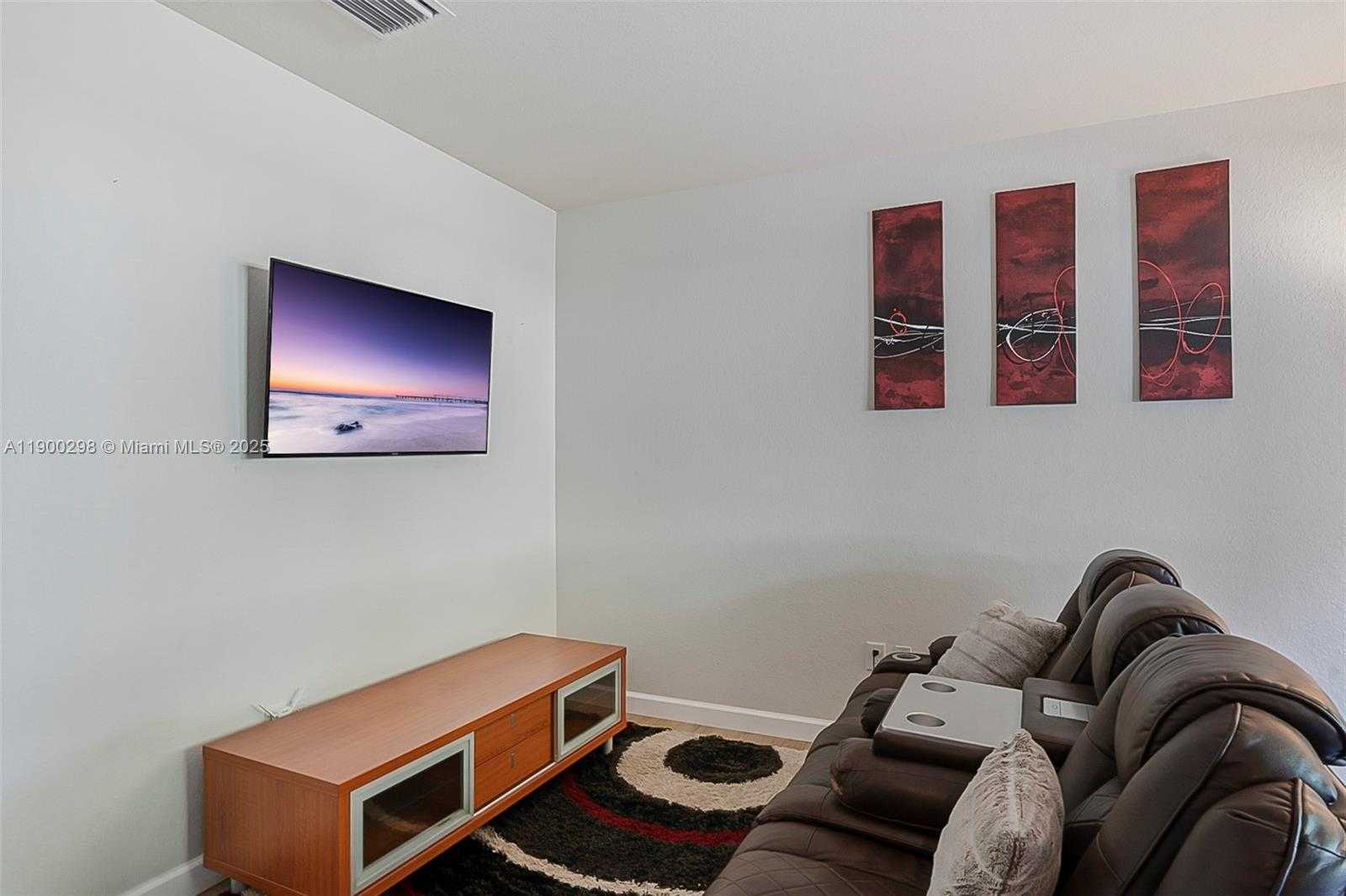 Small Image of 11271 SOUTH WEST 234TH TER, Homestead Number 11