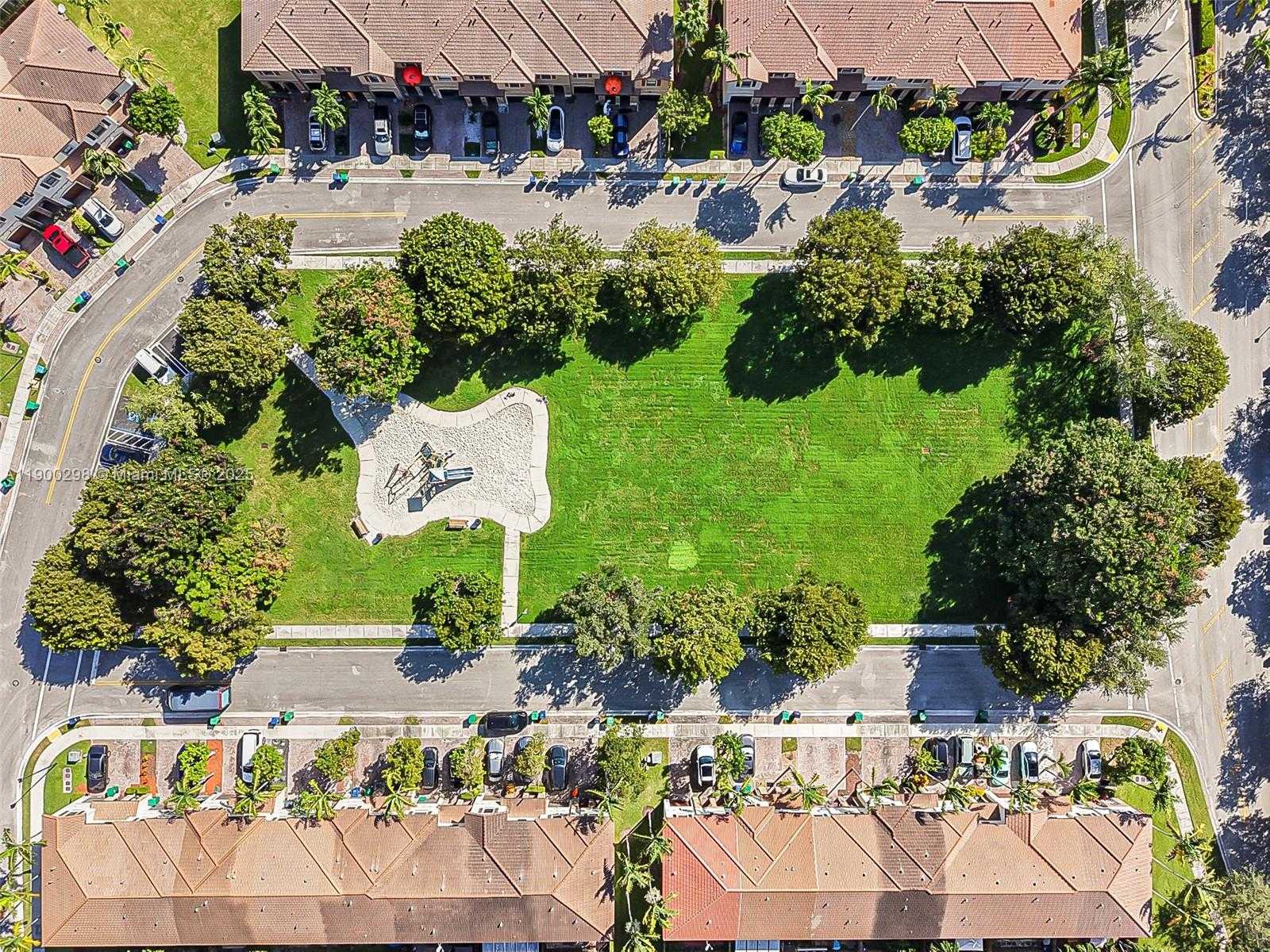 Small Image of 11271 SOUTH WEST 234TH TER, Homestead Number 37