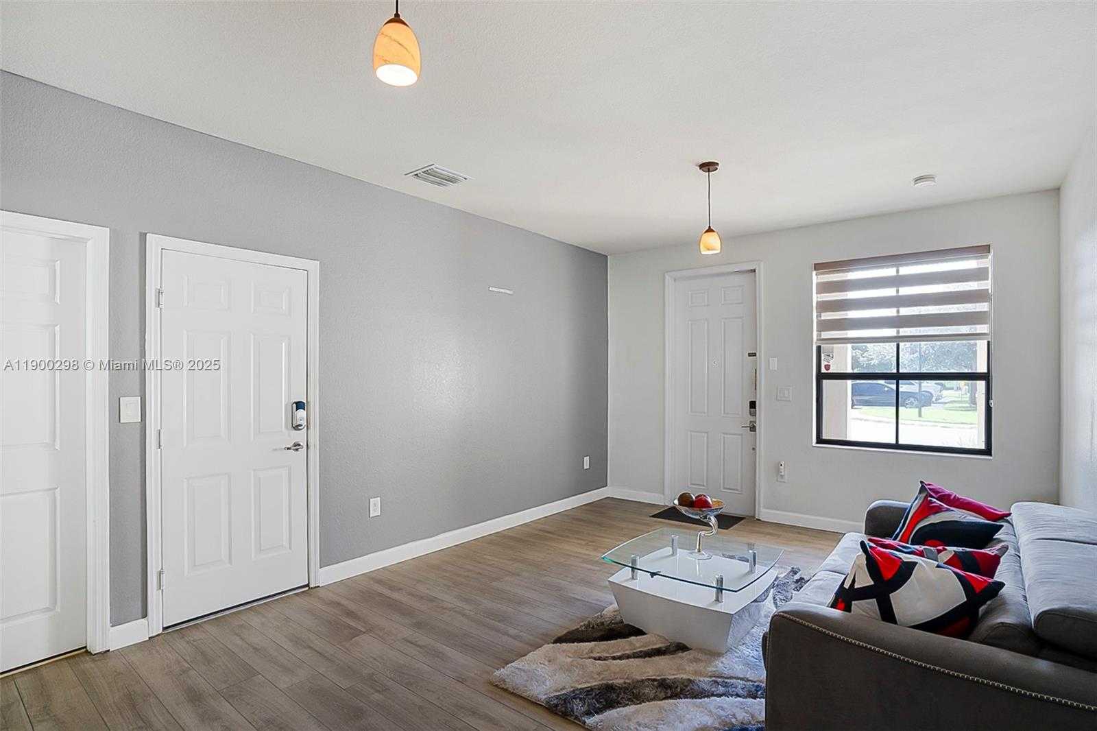 Small Image of 11271 SOUTH WEST 234TH TER, Homestead Number 6
