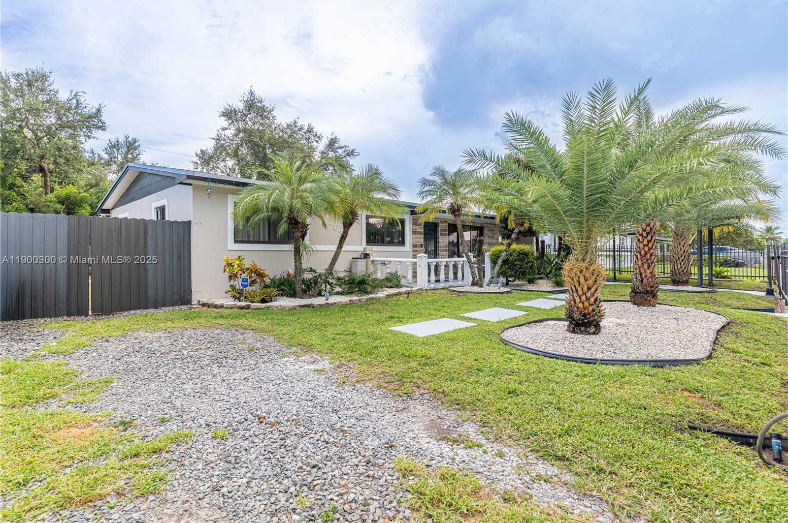 Small Image of 1262 NORTH WEST 172ND TER, Miami Gardens Number 5