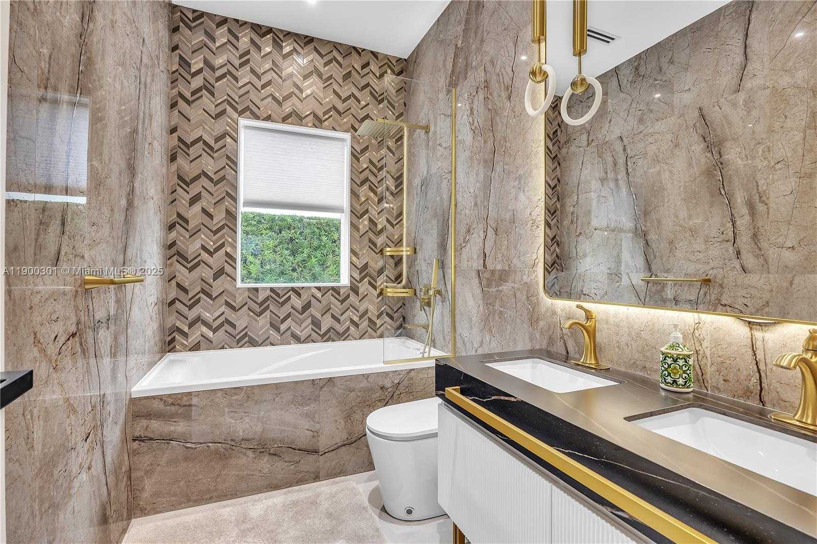 Small Image of 1594 SHORELINE WAY, Hollywood Number 15