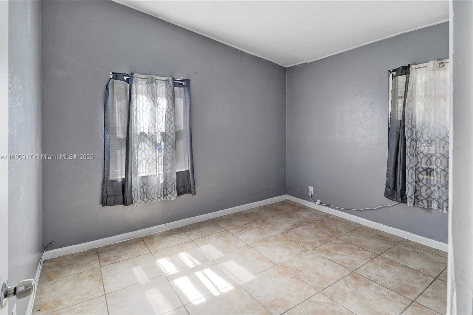 Small Image of 1807 NORTH WEST 15TH AVE, Fort Lauderdale Number 11