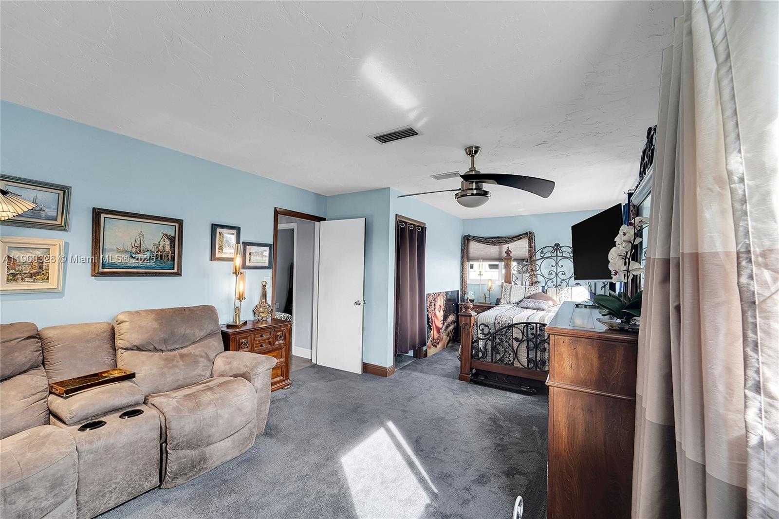 Small Image of 8370 NORTH WEST 185TH ST, Hialeah Number 10