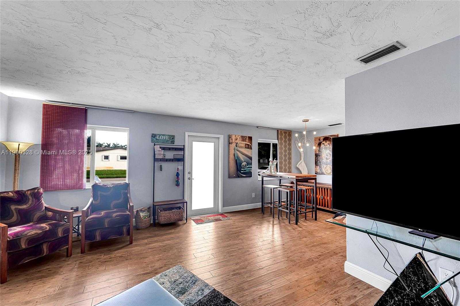 Small Image of 8370 NORTH WEST 185TH ST, Hialeah Number 8