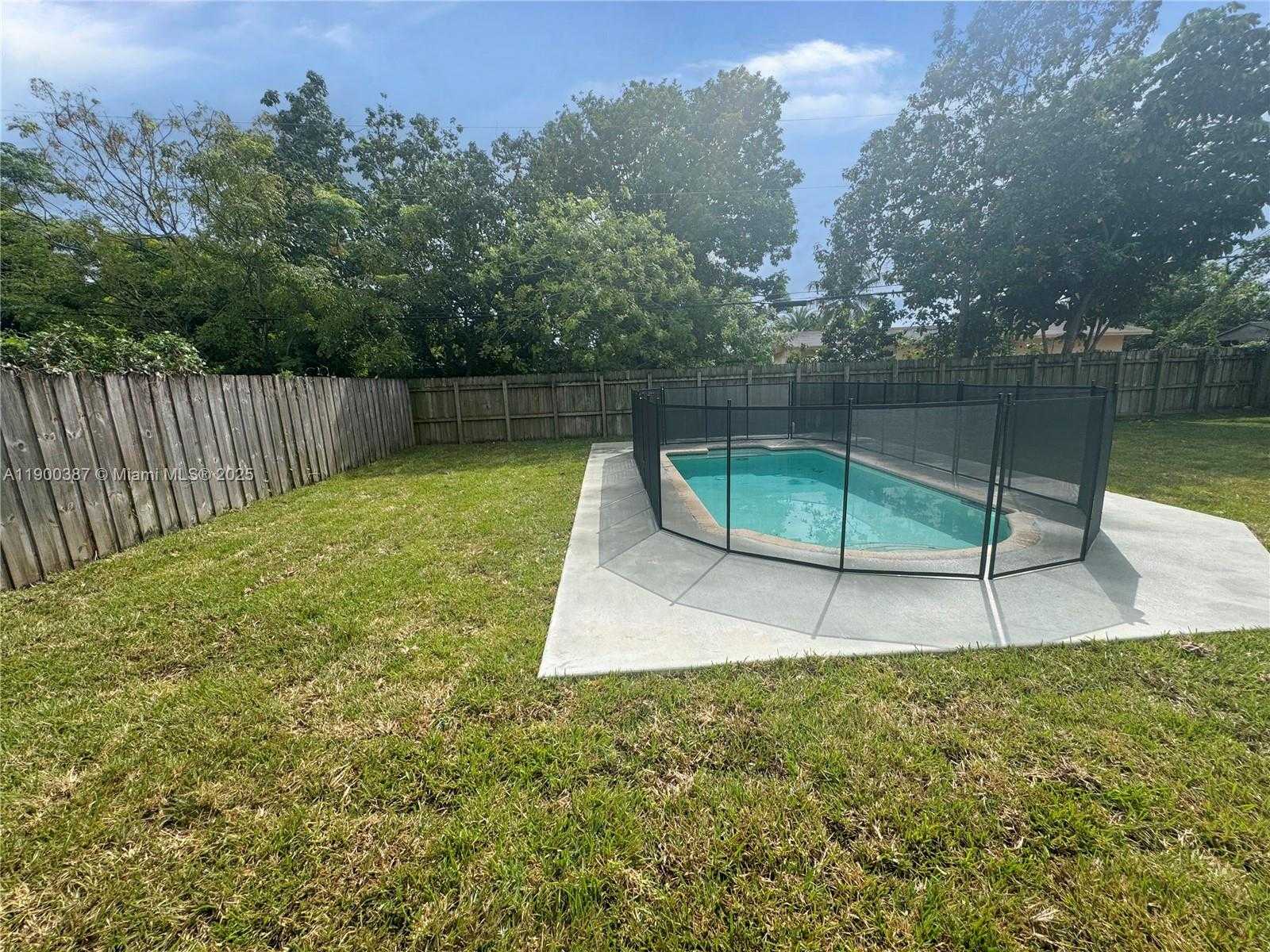 Small Image of 14730 SOUTH WEST 296TH ST, Homestead Number 17