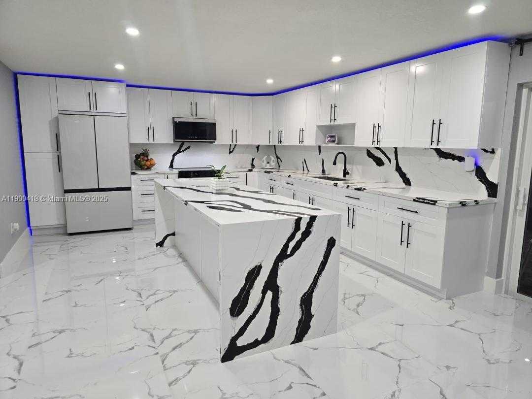Small Image of 20925 SOUTH WEST 248TH ST, Homestead Number 12