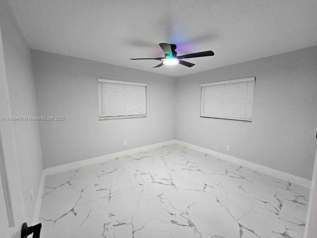 Small Image of 20925 SOUTH WEST 248TH ST, Homestead Number 16