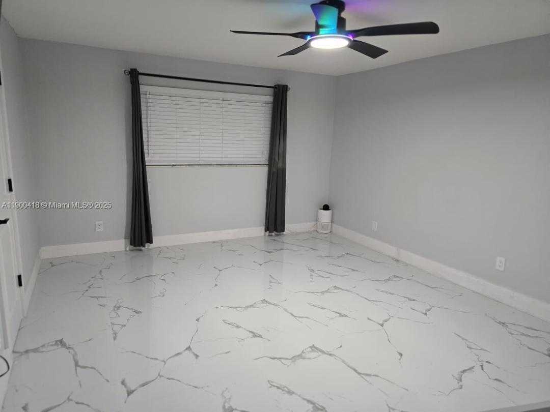 Small Image of 20925 SOUTH WEST 248TH ST, Homestead Number 19