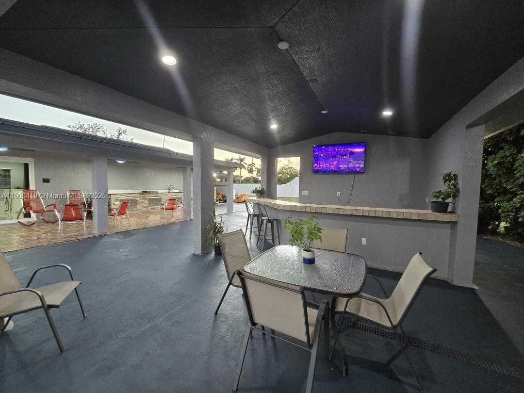 Small Image of 20925 SOUTH WEST 248TH ST, Homestead Number 37