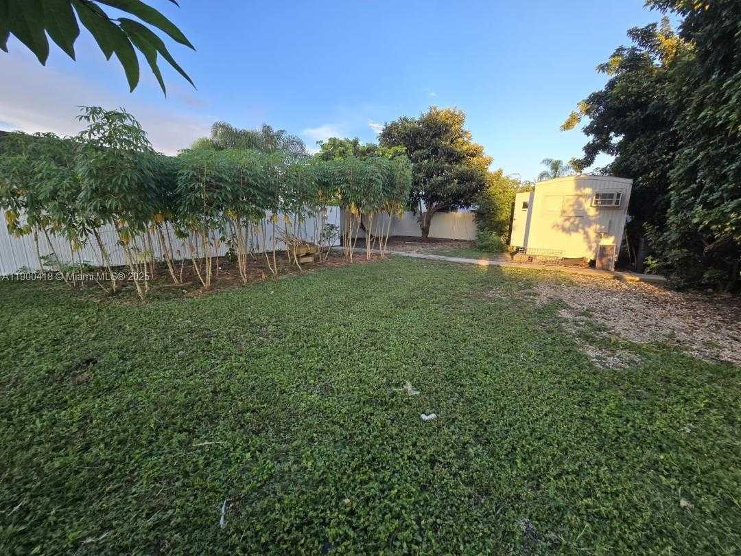 Small Image of 20925 SOUTH WEST 248TH ST, Homestead Number 39