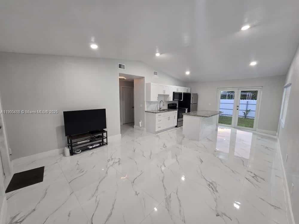 Small Image of 20925 SOUTH WEST 248TH ST, Homestead Number 44