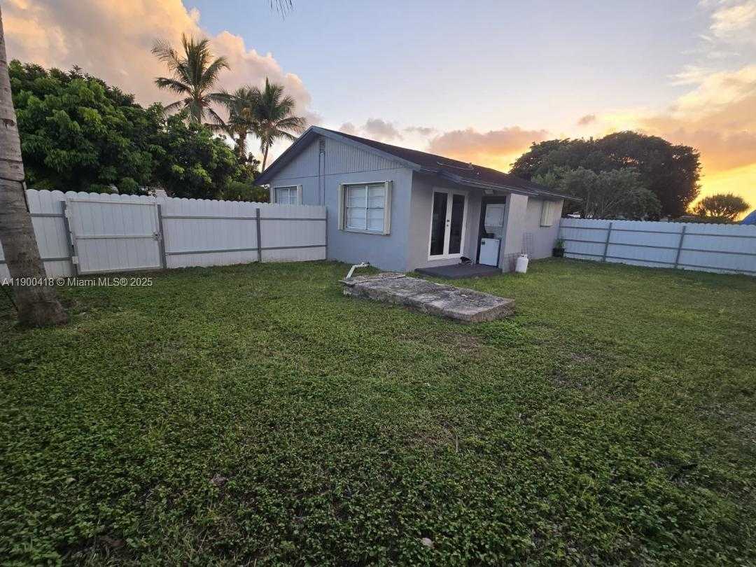 Small Image of 20925 SOUTH WEST 248TH ST, Homestead Number 56