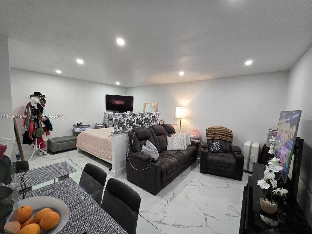 Small Image of 20925 SOUTH WEST 248TH ST, Homestead Number 58