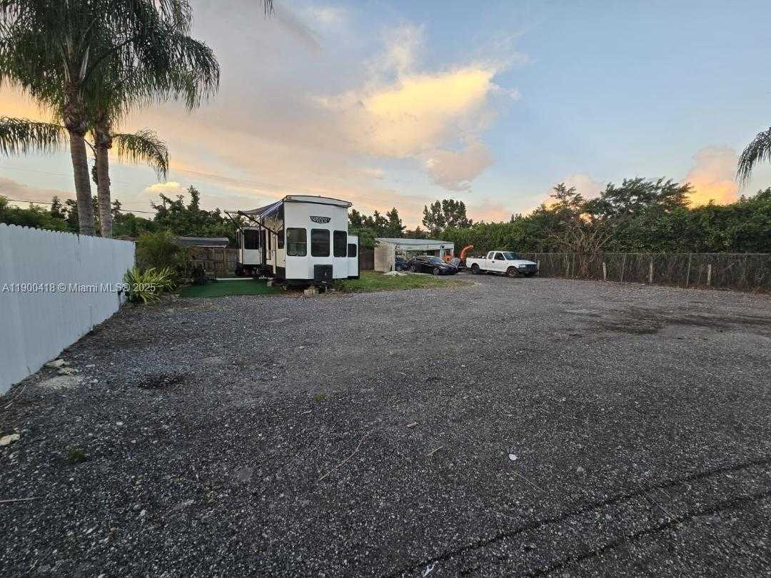 Small Image of 20925 SOUTH WEST 248TH ST, Homestead Number 66