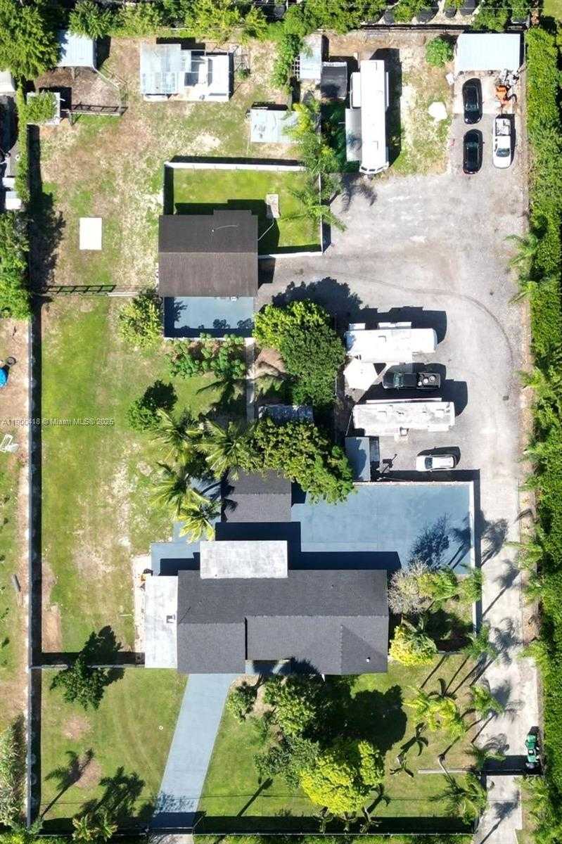 Small Image of 20925 SOUTH WEST 248TH ST, Homestead Number 67