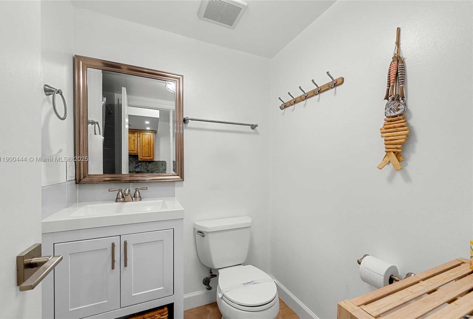 Small Image of 87200 OVERSEAS HWY UNIT S8, Islamorada Number 14