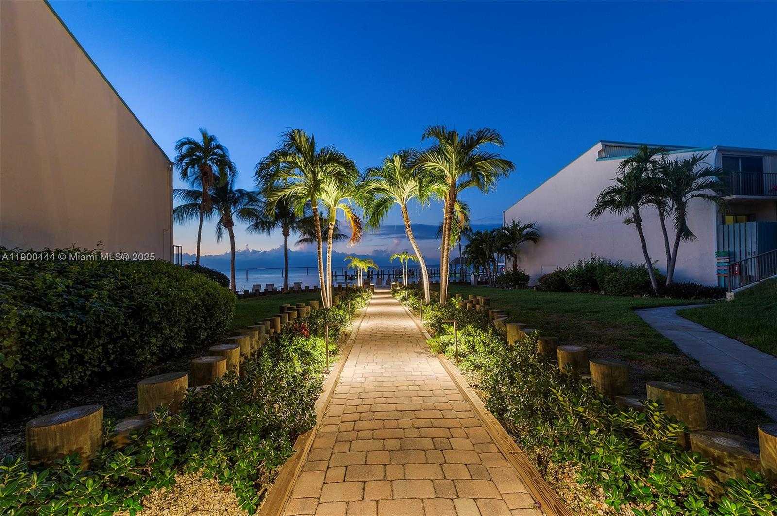 Small Image of 87200 OVERSEAS HWY UNIT S8, Islamorada Number 23