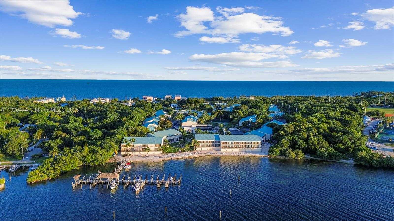 Small Image of 87200 OVERSEAS HWY UNIT S8, Islamorada Number 29