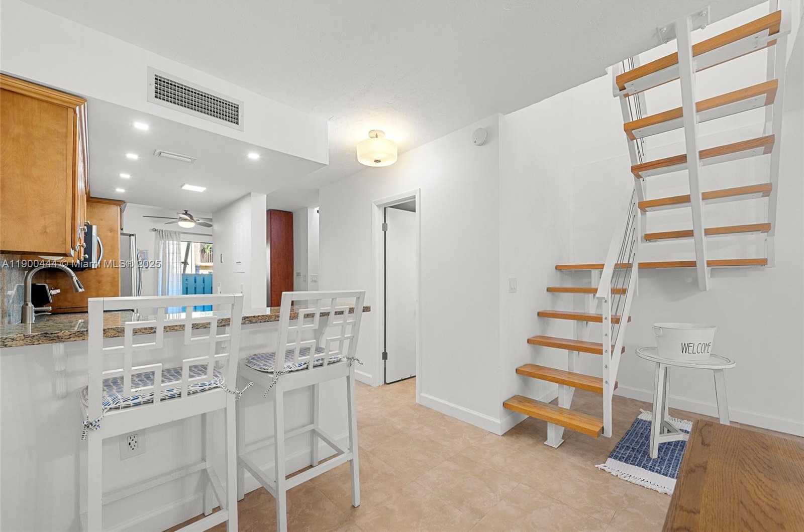 Small Image of 87200 OVERSEAS HWY UNIT S8, Islamorada Number 7