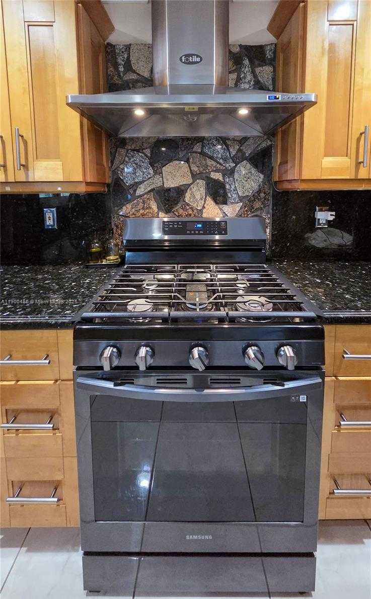 Small Image of 13431 NORTH WEST 5TH PL, Plantation Number 10