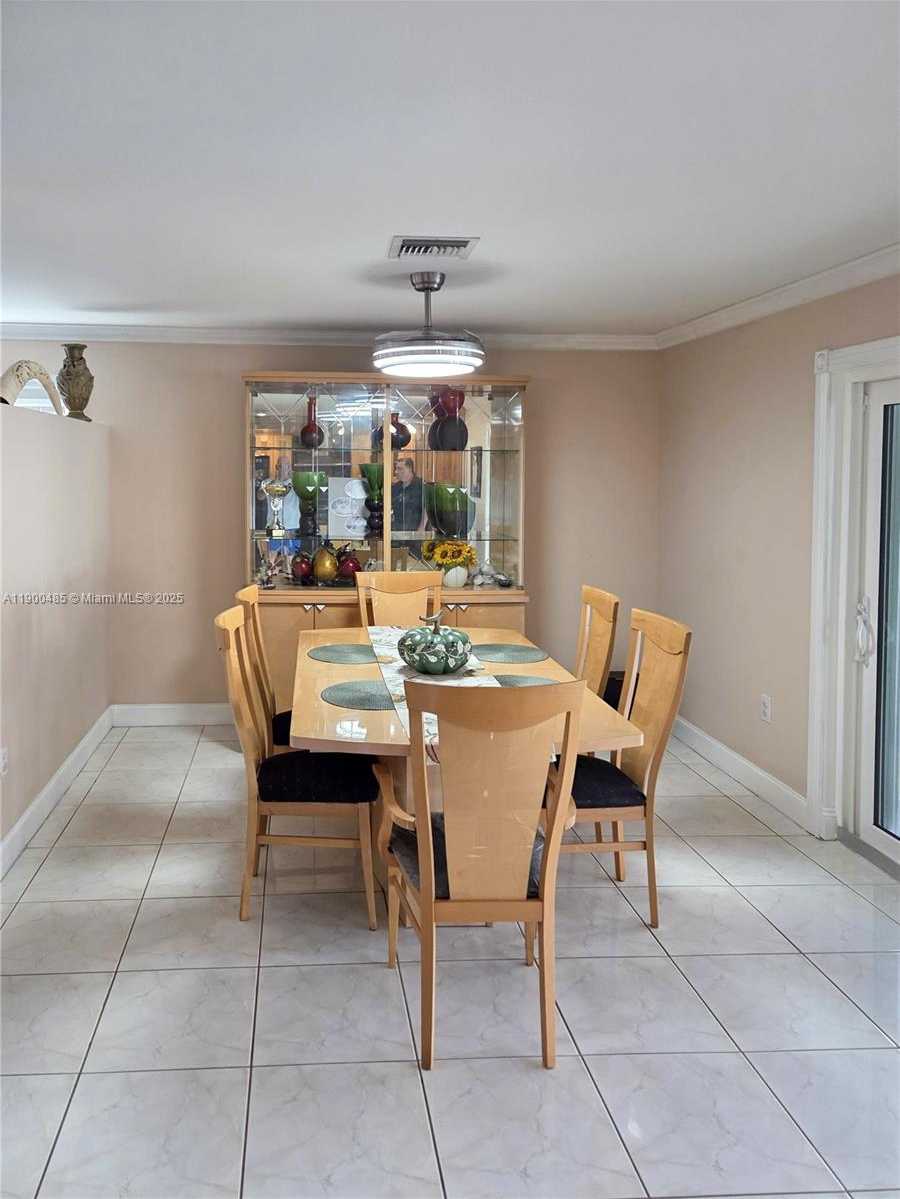 Small Image of 13431 NORTH WEST 5TH PL, Plantation Number 12