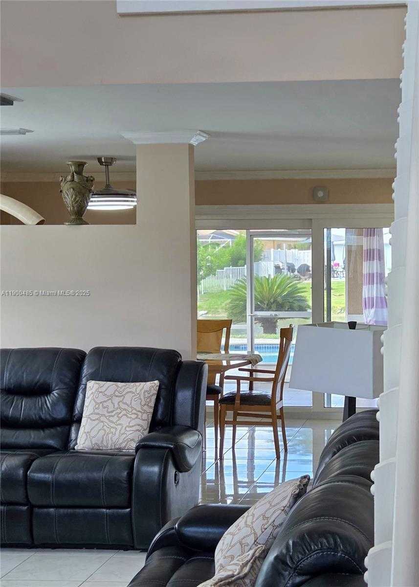 Small Image of 13431 NORTH WEST 5TH PL, Plantation Number 13