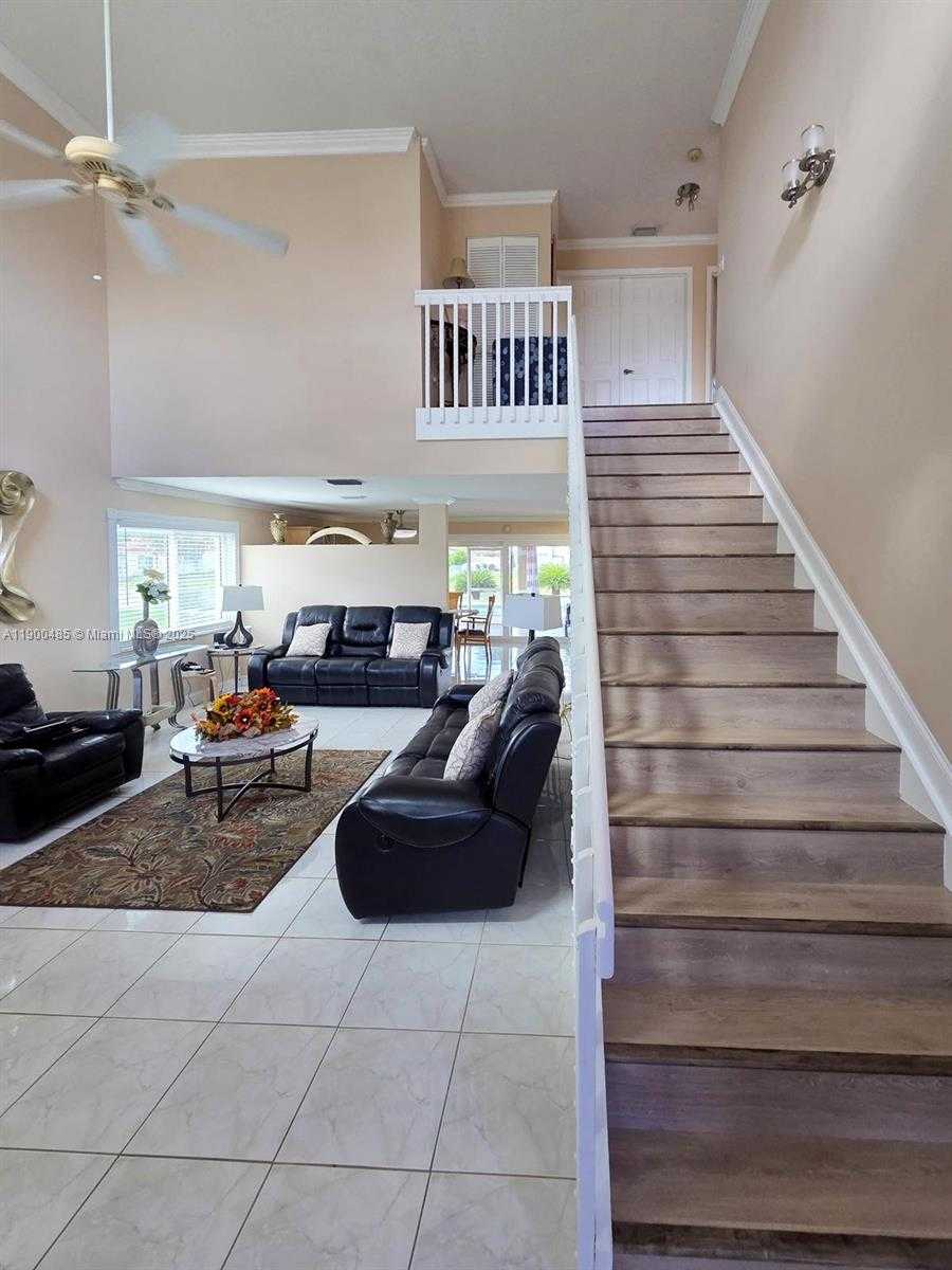 Small Image of 13431 NORTH WEST 5TH PL, Plantation Number 14