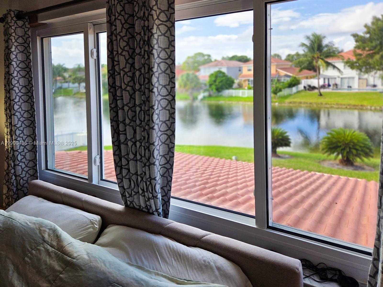 Small Image of 13431 NORTH WEST 5TH PL, Plantation Number 20