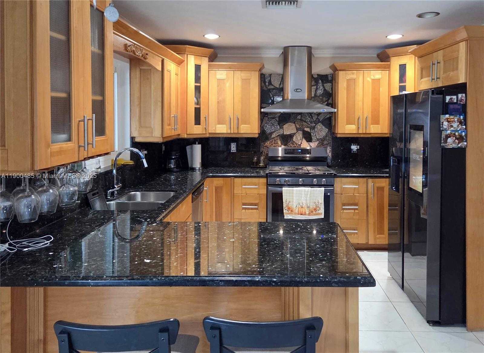 Small Image of 13431 NORTH WEST 5TH PL, Plantation Number 7