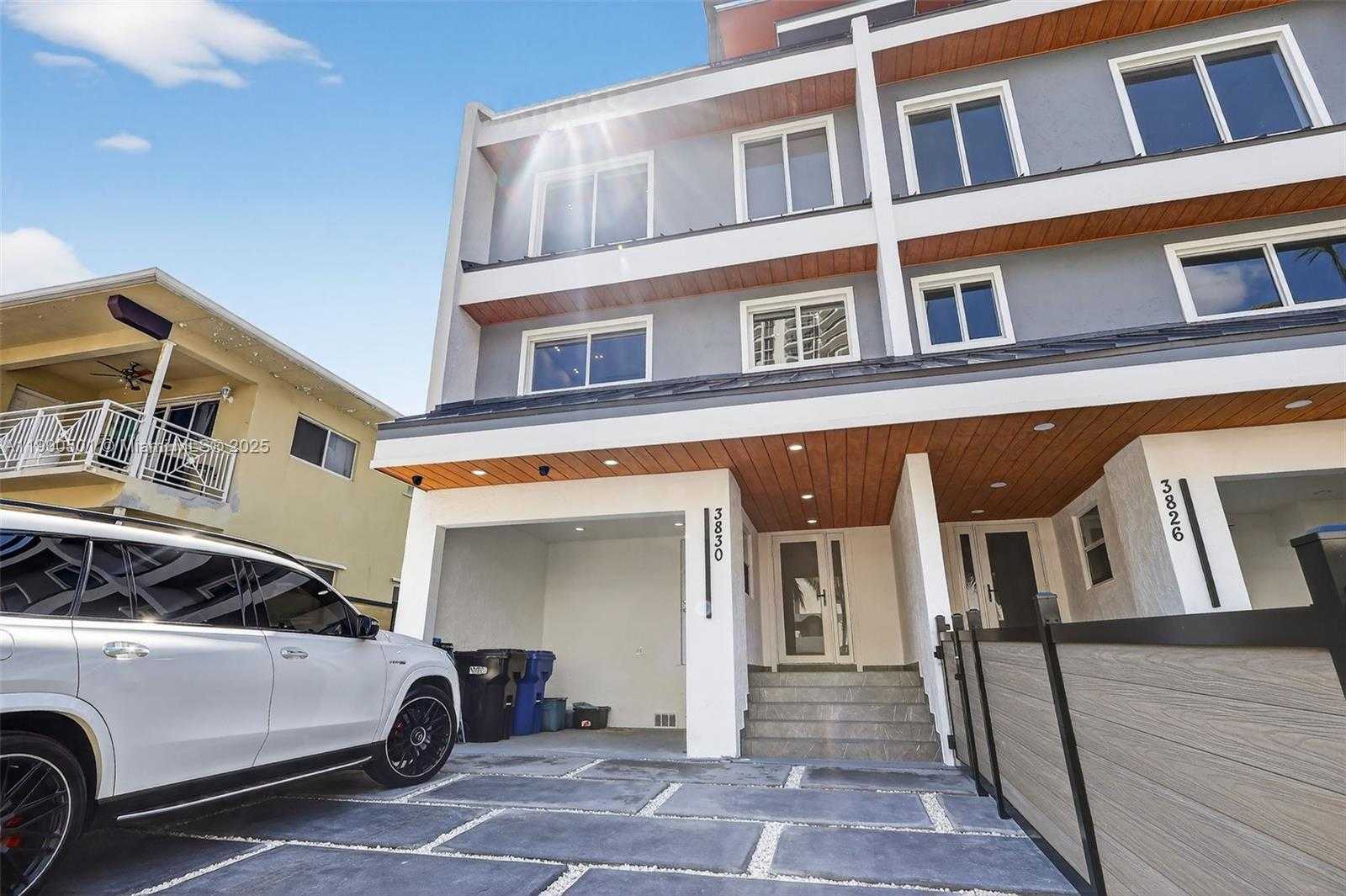 Small Image of 3830 NORTH EAST 171ST ST, North Miami Beach Number 11