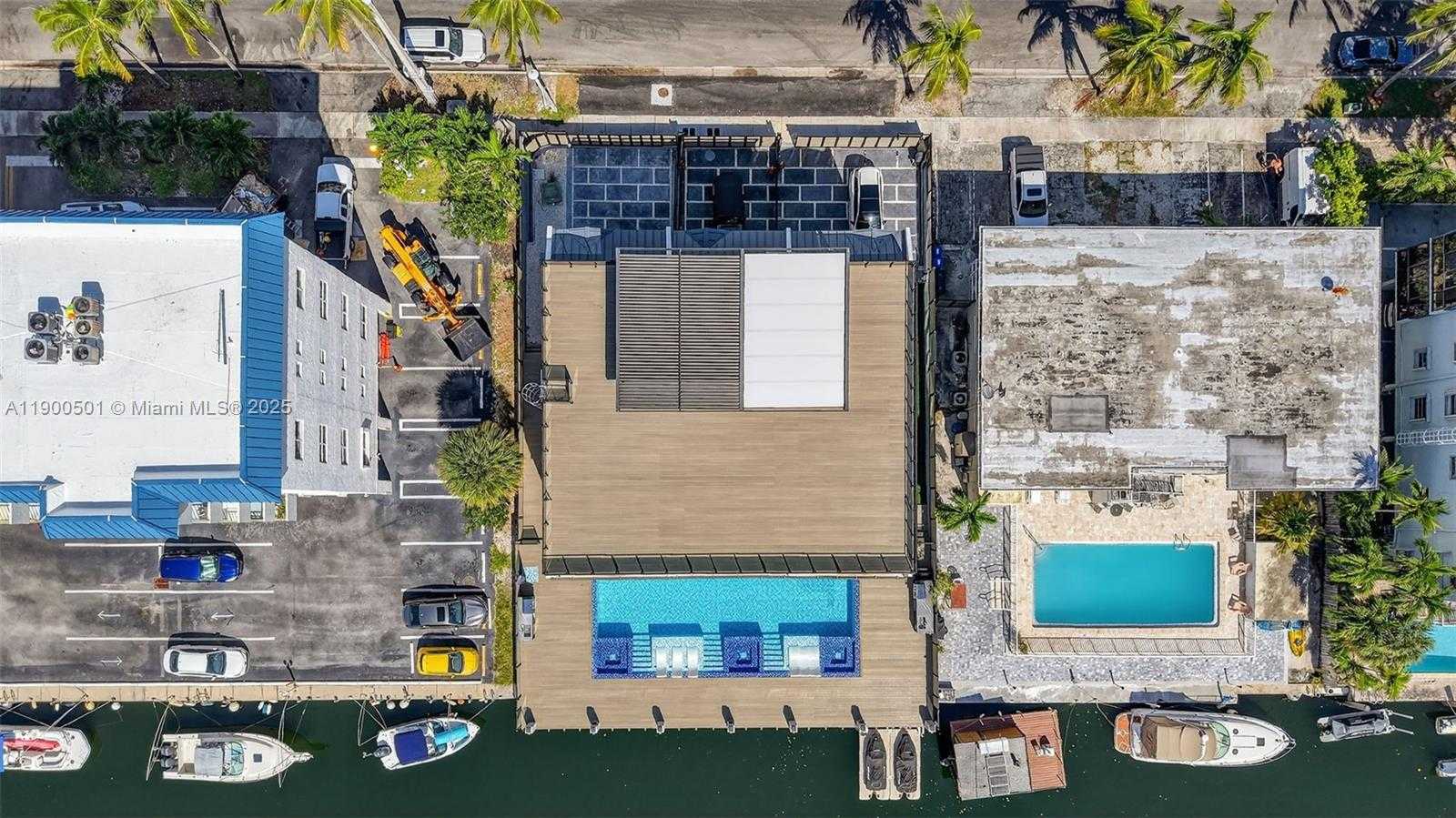 Small Image of 3830 NORTH EAST 171ST ST, North Miami Beach Number 15