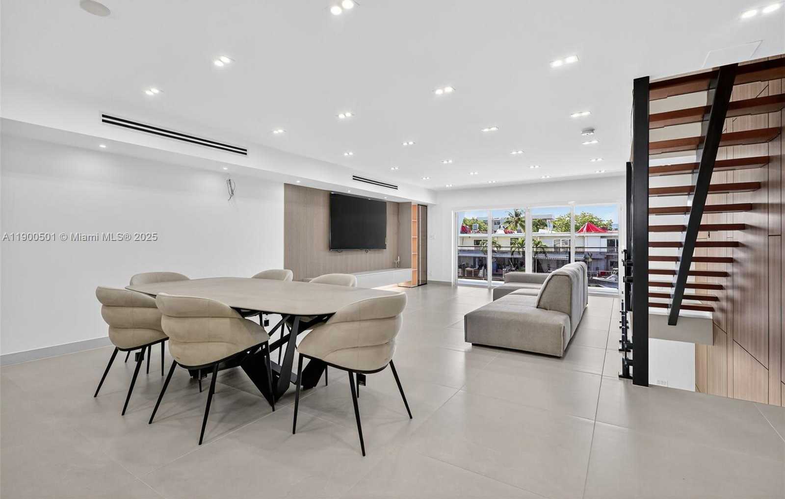 Small Image of 3830 NORTH EAST 171ST ST, North Miami Beach Number 28