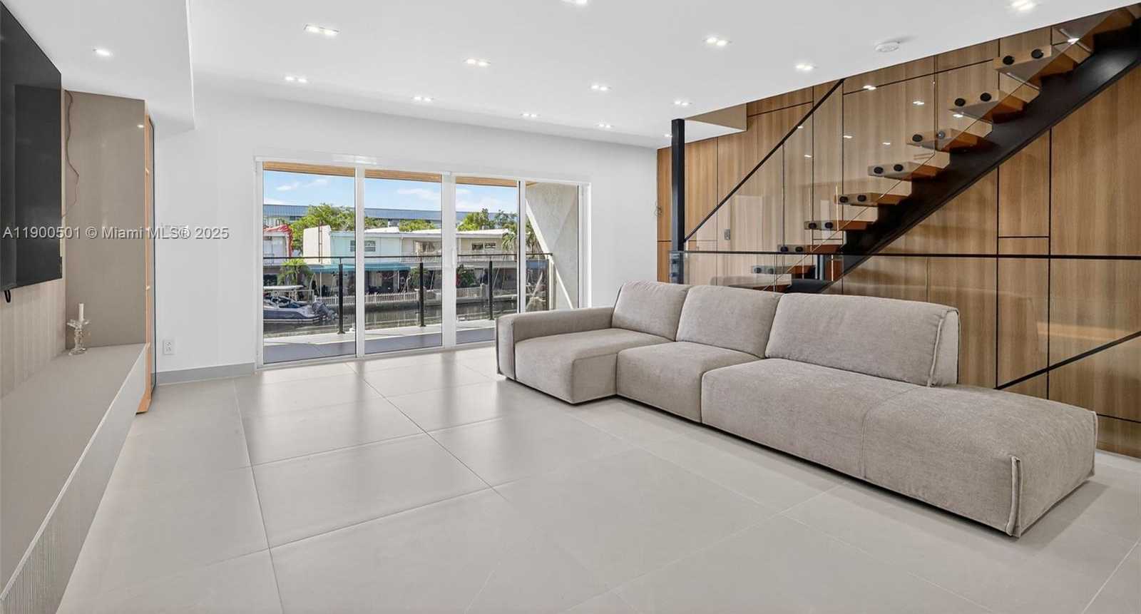 Small Image of 3830 NORTH EAST 171ST ST, North Miami Beach Number 29