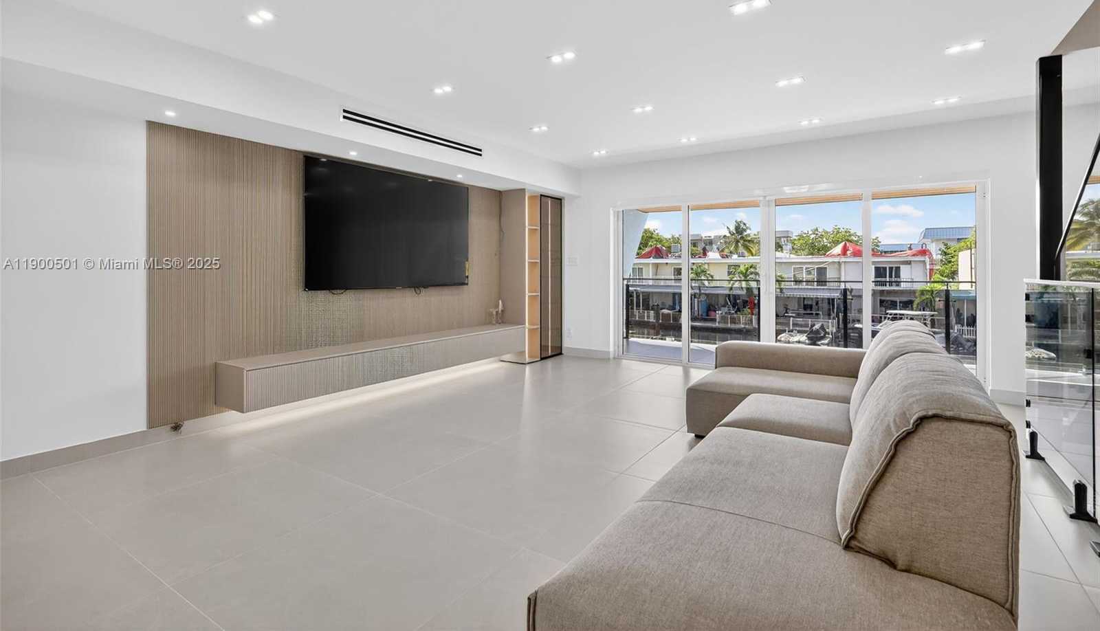 Small Image of 3830 NORTH EAST 171ST ST, North Miami Beach Number 30