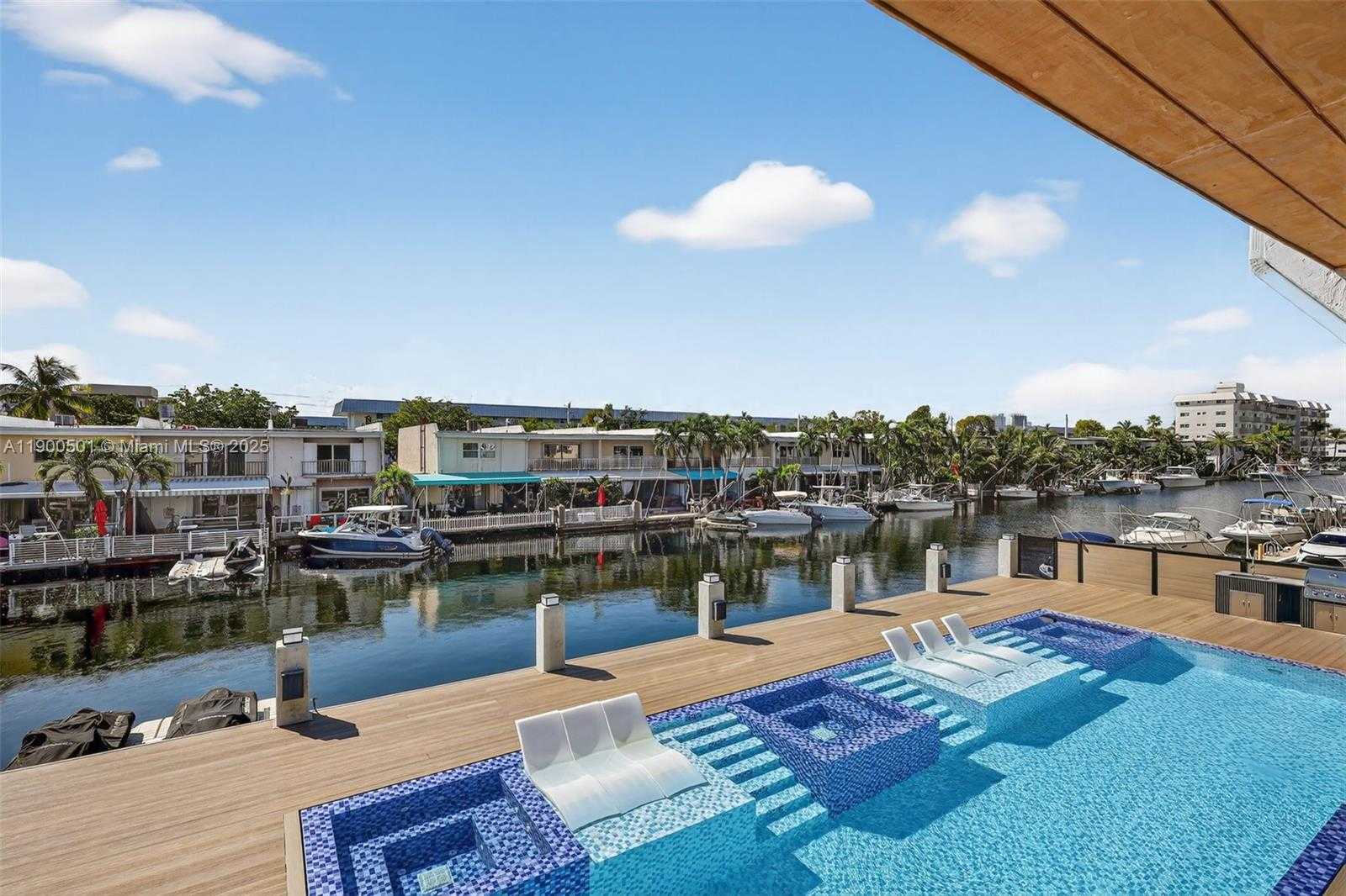 Small Image of 3830 NORTH EAST 171ST ST, North Miami Beach Number 44