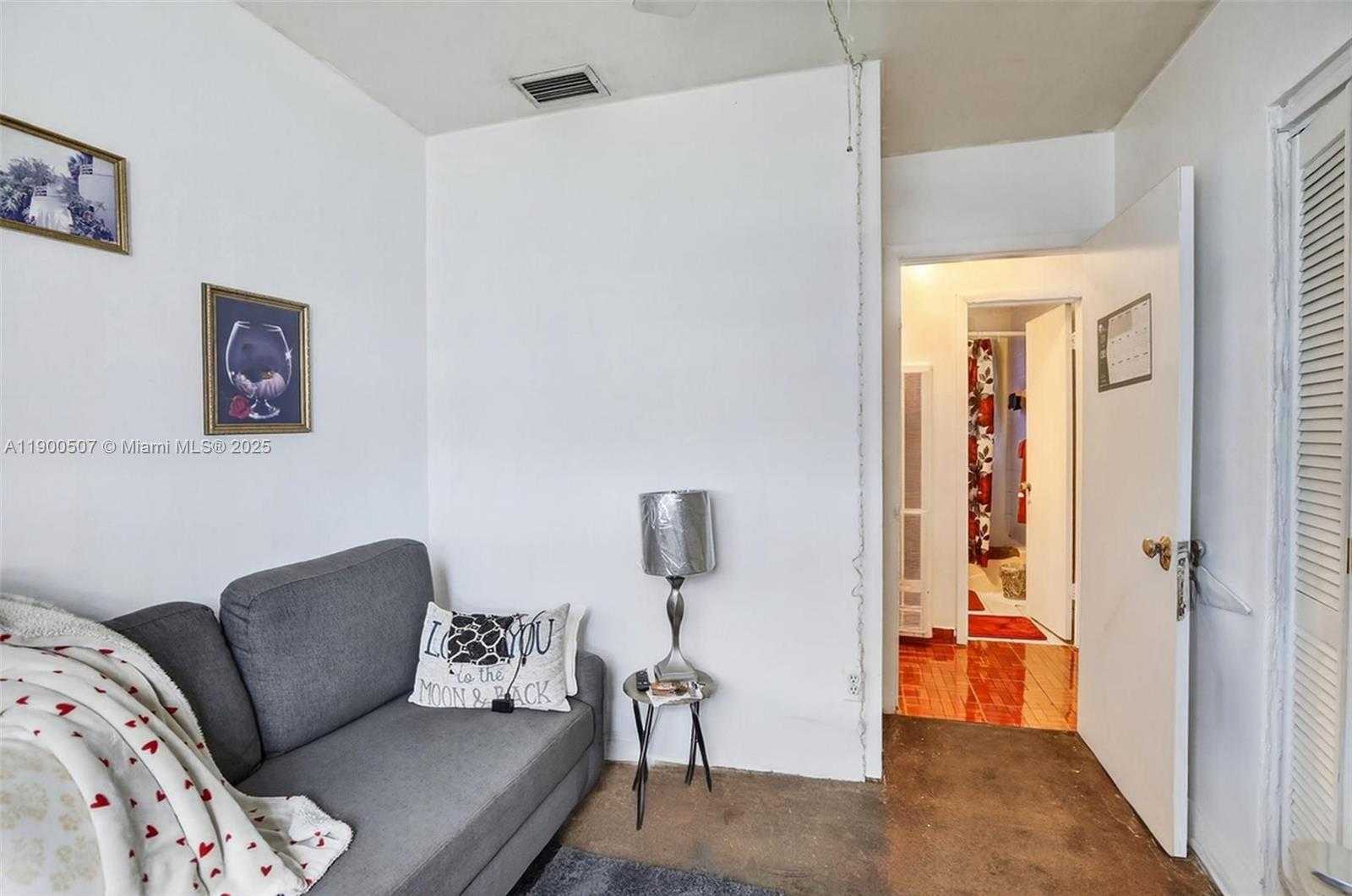 Small Image of 18835 NORTH WEST 44TH CT, Miami Gardens Number 14