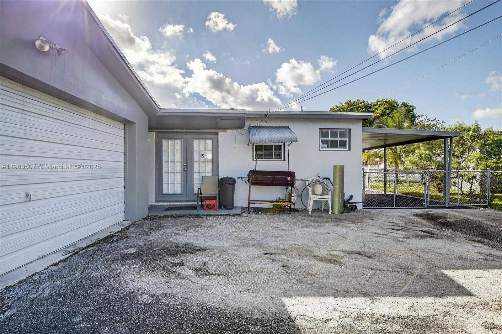 Small Image of 18835 NORTH WEST 44TH CT, Miami Gardens Number 26