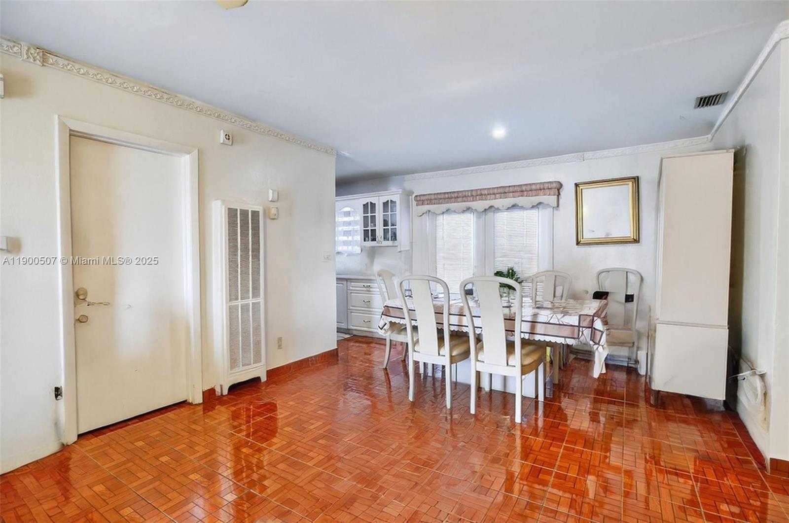 Small Image of 18835 NORTH WEST 44TH CT, Miami Gardens Number 6