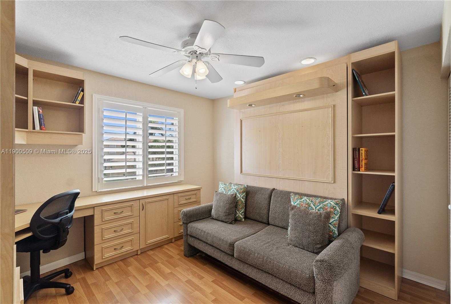 Small Image of 19173 NORTH WEST 23RD ST, Pembroke Pines Number 15