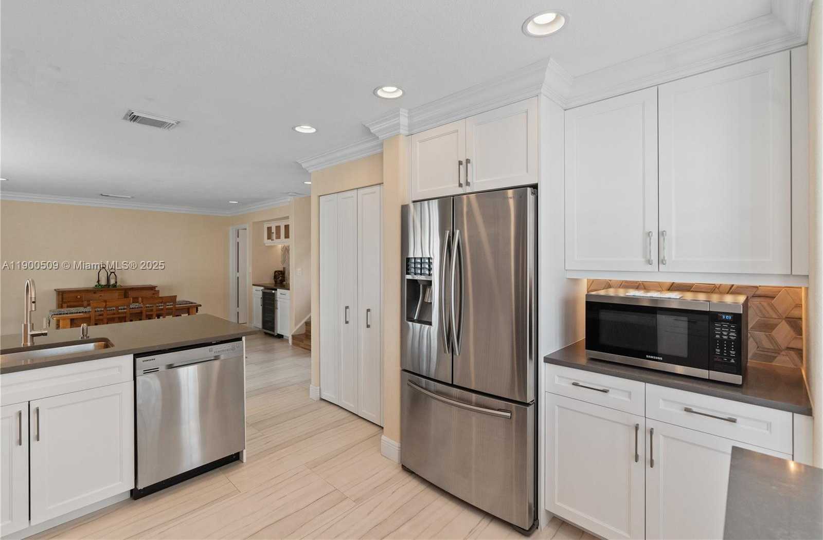 Small Image of 19173 NORTH WEST 23RD ST, Pembroke Pines Number 19