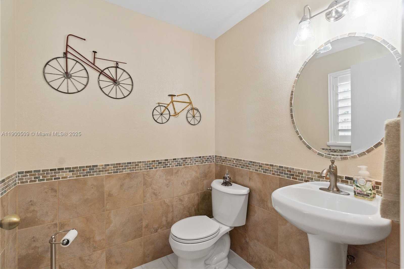 Small Image of 19173 NORTH WEST 23RD ST, Pembroke Pines Number 27